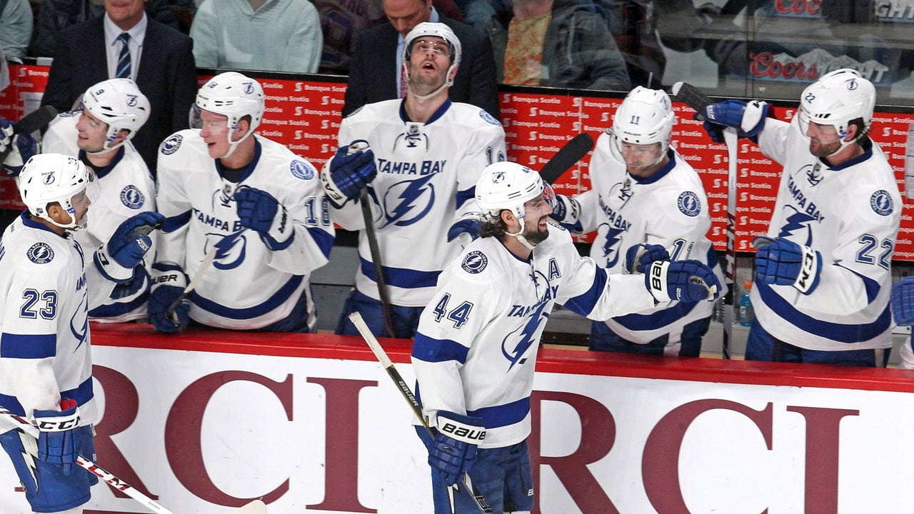 Nate Thompson scores twice as Lightning edge Canadiens in OT